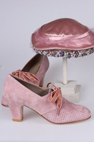 1940s pumps in suede with velvet laces - Powder Rose - Esther
