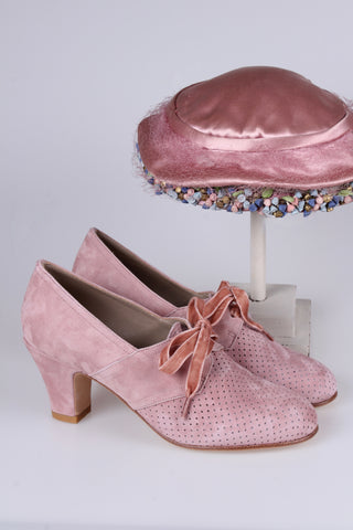 1940s pumps in suede with velvet laces - Powder Rose - Esther