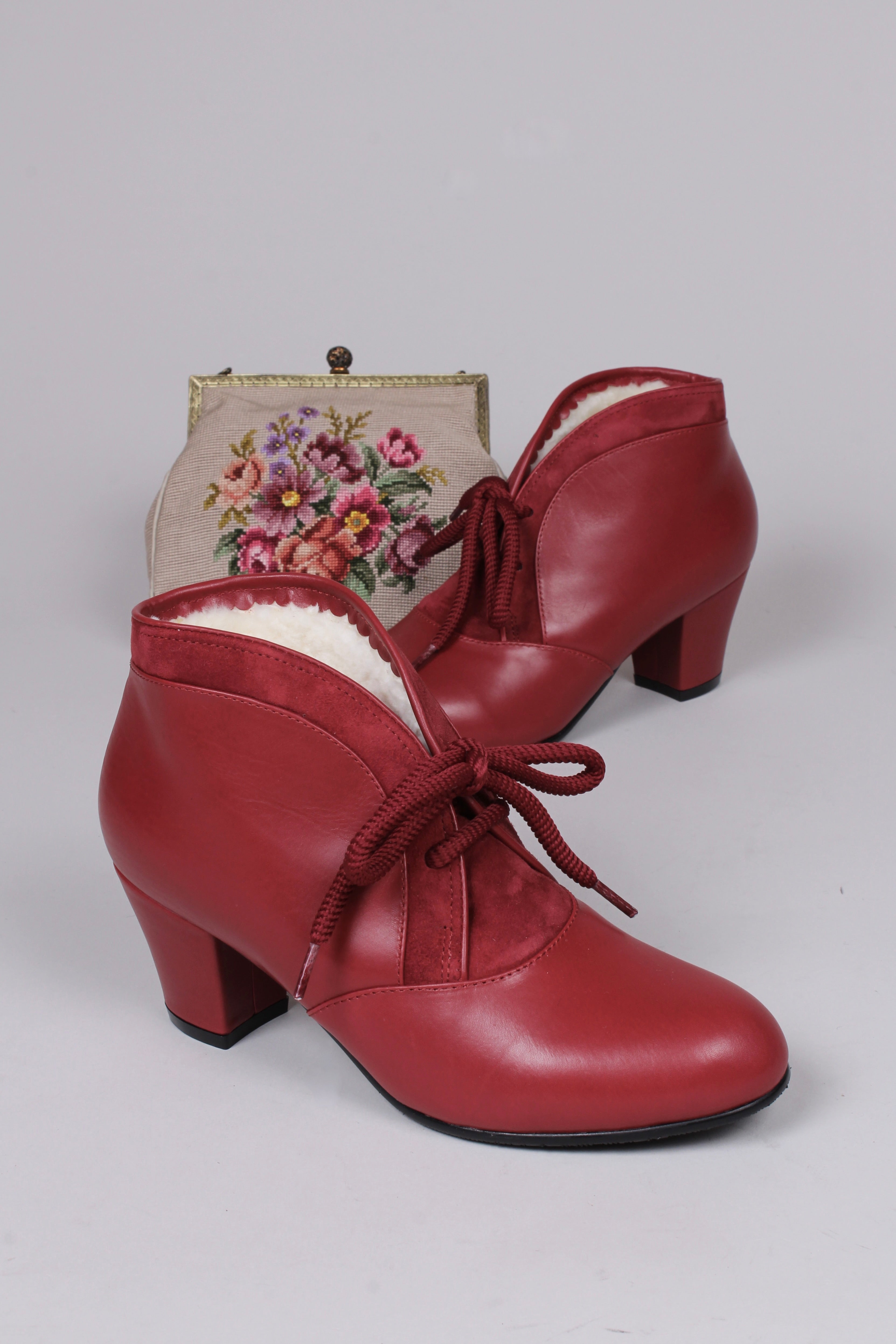 Soft 1940s style winter boot - Red - Lillie