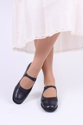 1920s everyday shoe - Navy Blue - Ruby - memery