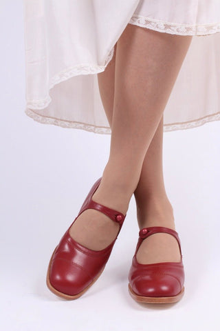 1920s everyday shoe - Red - Ruby - memery