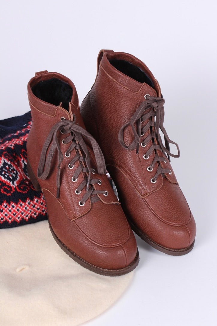 1930s / 1940s winter snow boots with Fur lining - Brown - Rita memery 1930s / 1940s winter snow boots with Fur lining - Brown - Rita memery