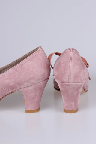 1940s pumps in suede with velvet laces - Powder Rose - Esther - memery