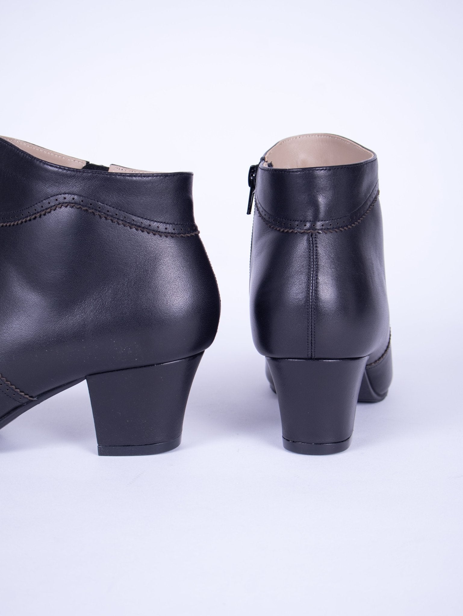 1940s Winter Ankle Boots - Black