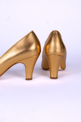 1950's court shoe with peep - toe - Gold - Audrey - memery