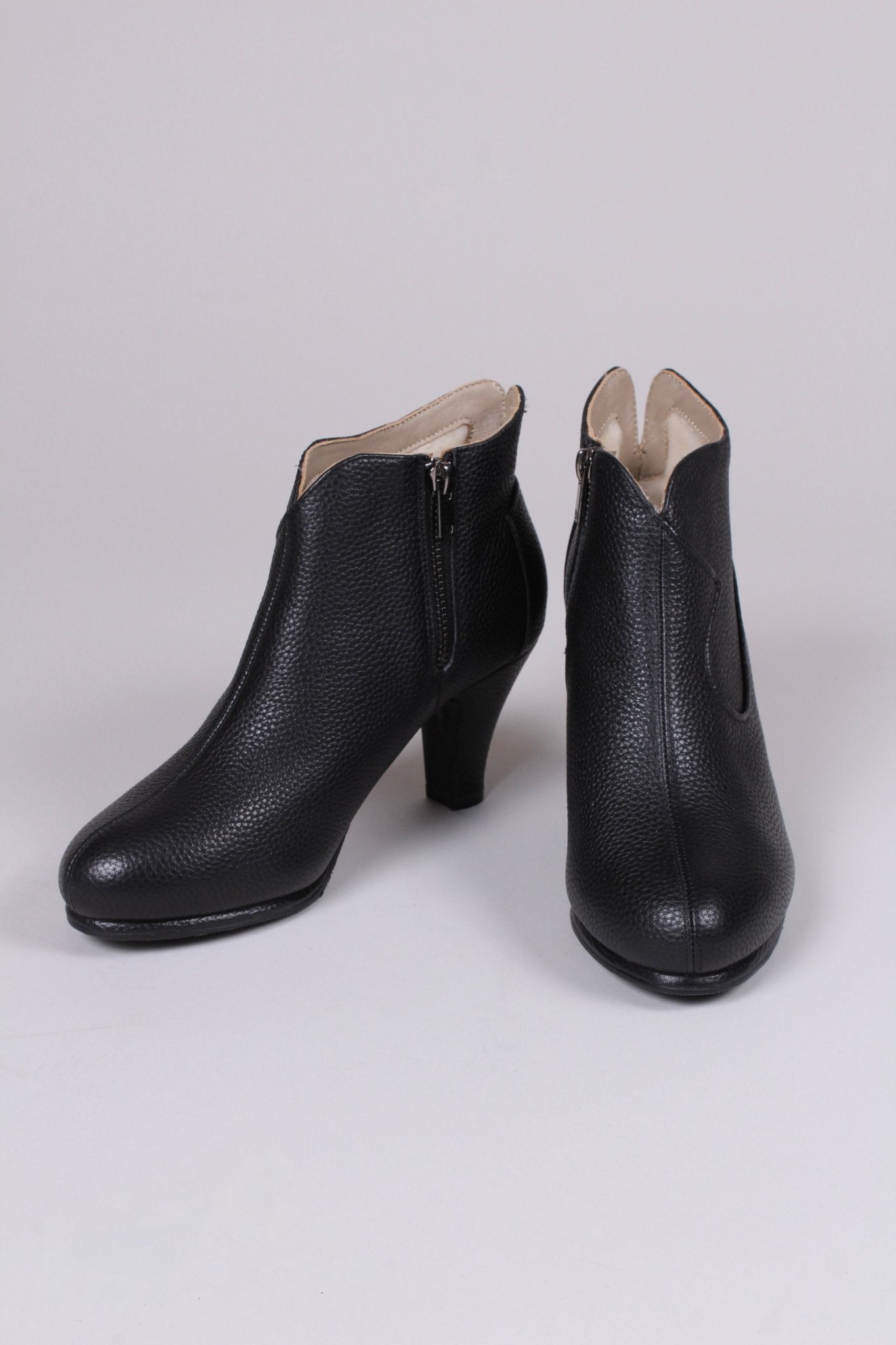 1950s high heel ankle boots with wool lining - Black - Laura memery 1950s high heel ankle boots with wool lining - Black - Laura memery