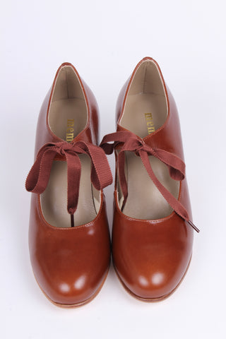 Late 1920's style pumps with shoe lace - Cognac brown - Charlotte