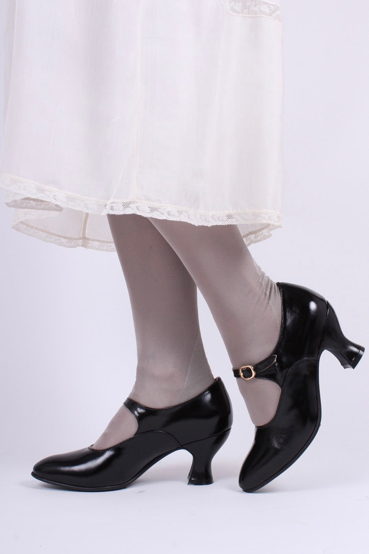 1920's inspired Mary Jane pumps - Black - Yvonne