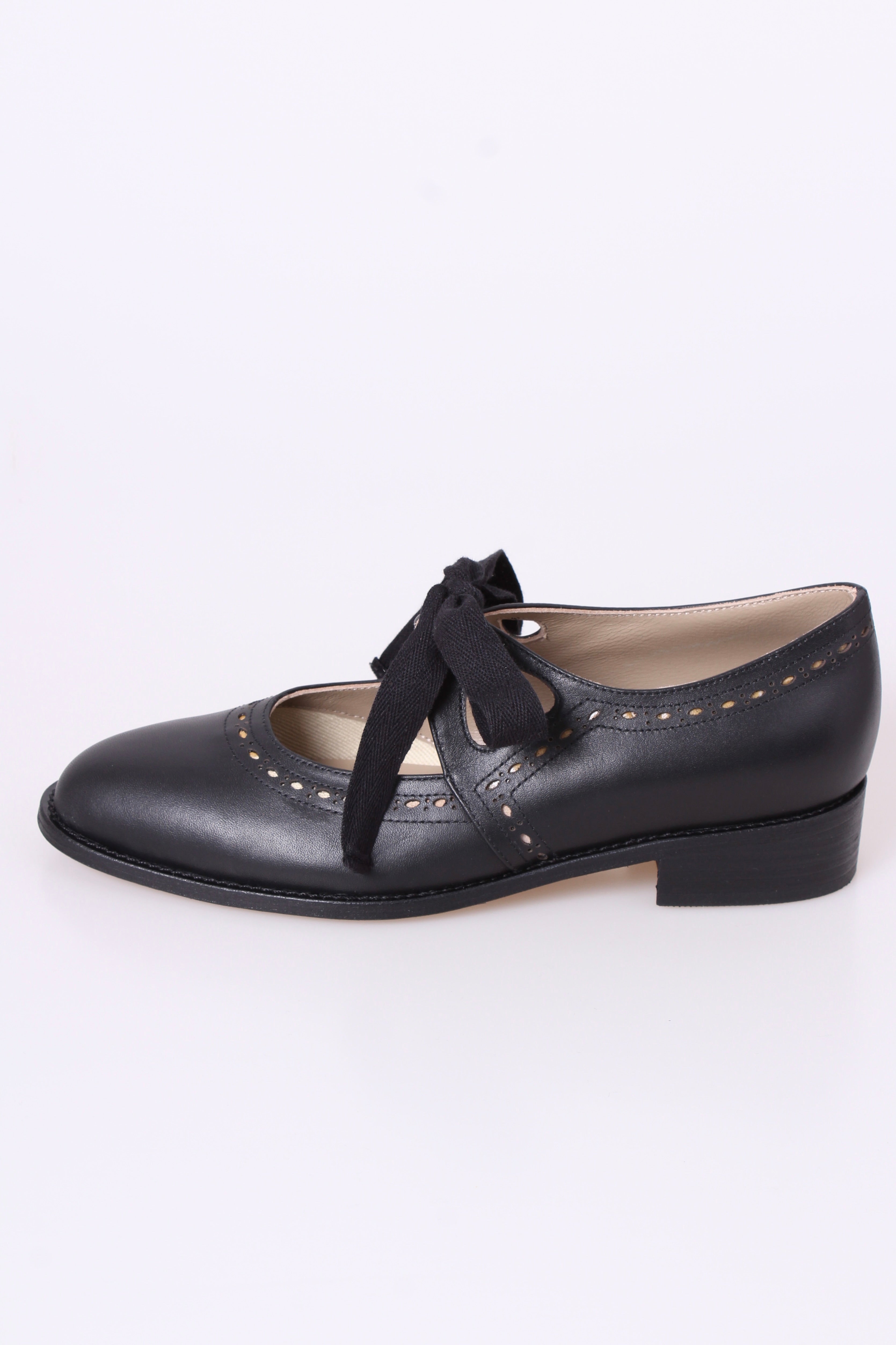 Early 30s inspired everyday shoes - Black - Anna