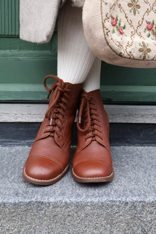 1940s Women's Military Boots - Brown - Robbie