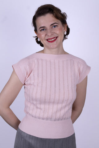 1950s style cap-sleeved jumper in fine lace knit - Pastel light rose - Iris