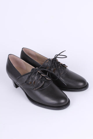 Early 1940s everyday lace - up shoes - Black - Emily - memery