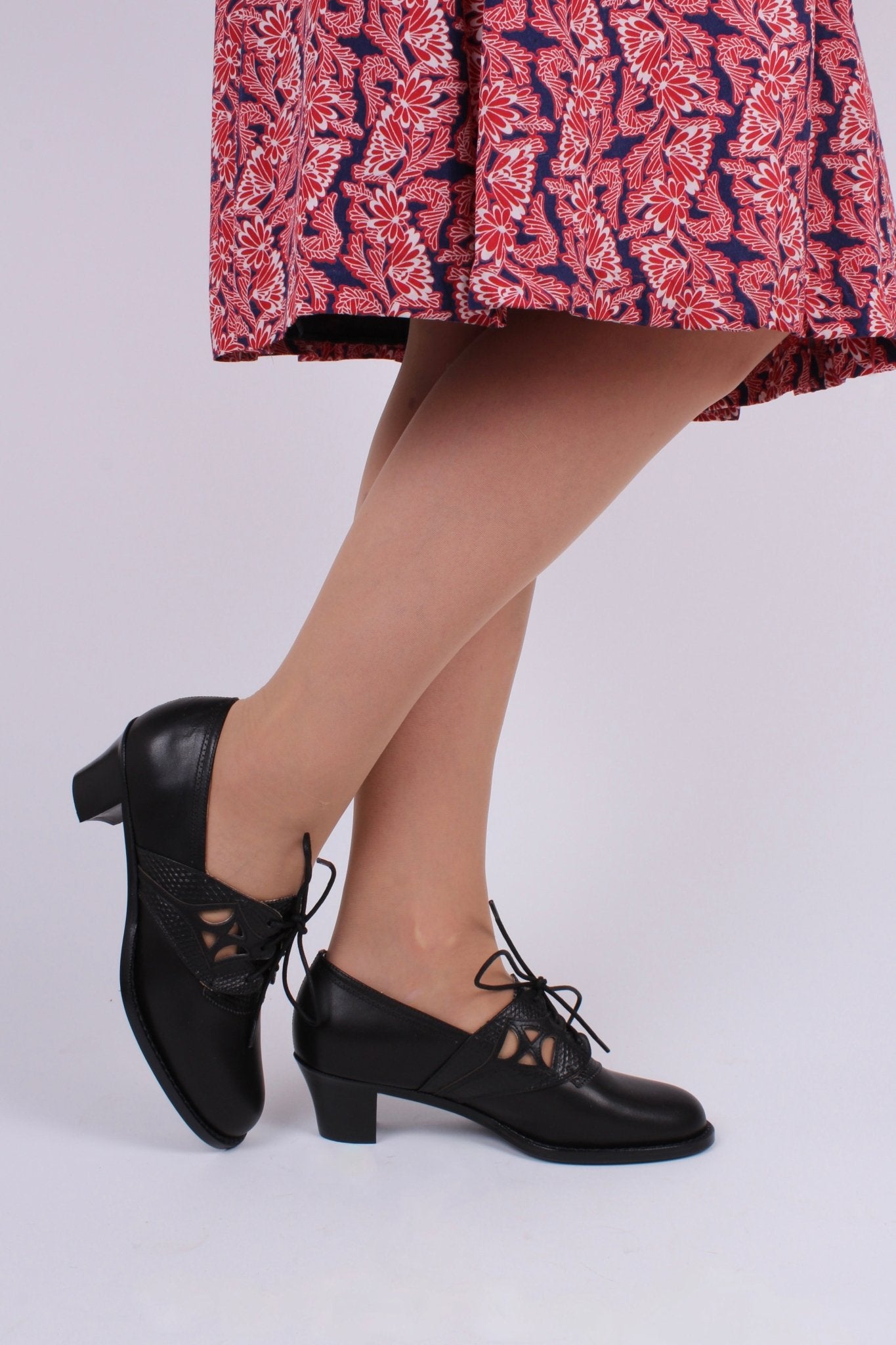 1940s everyday lace-up shoes - Black - Emily memery 1940s everyday lace-up shoes - Black - Emily memery