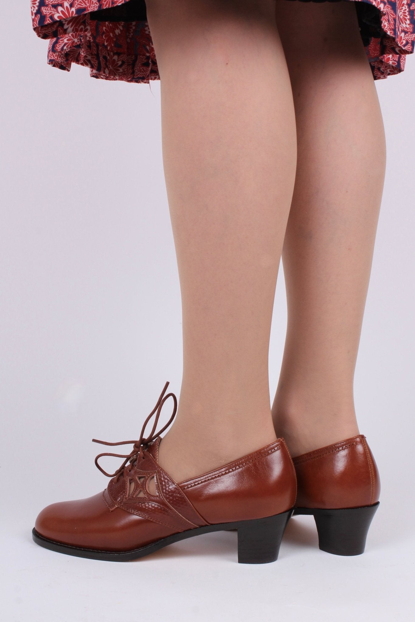 1940s everyday lace-up shoes - Cognac Brown