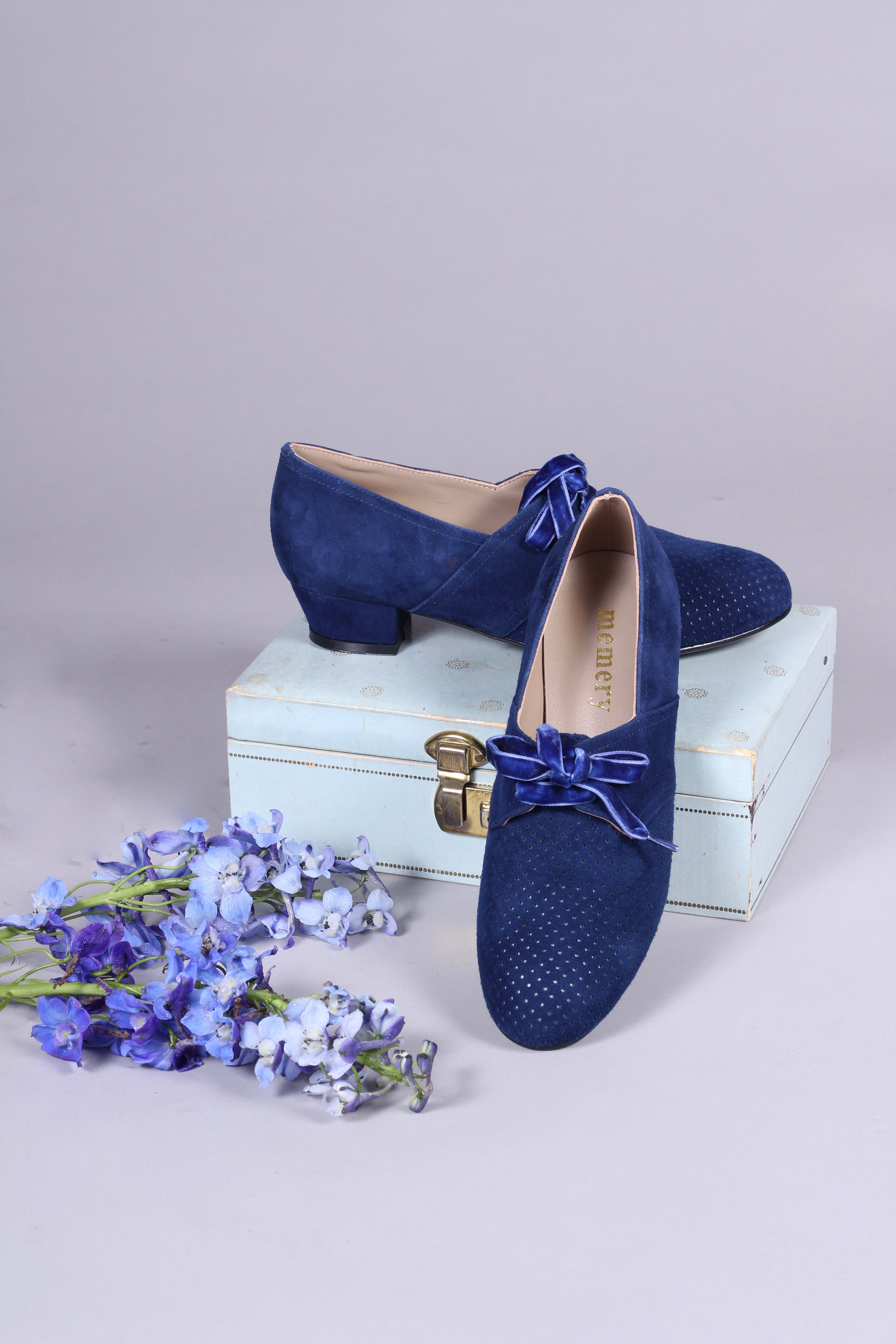 40s Oxford shoes in suede - Low heel - Navy Blue - Esther