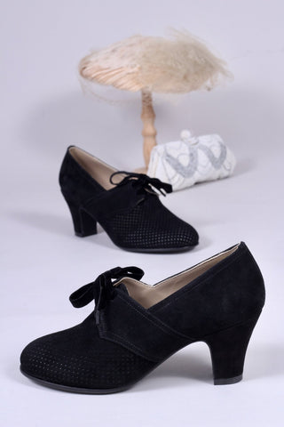 1940s pumps in suede with velvet laces - Black - Esther - memery