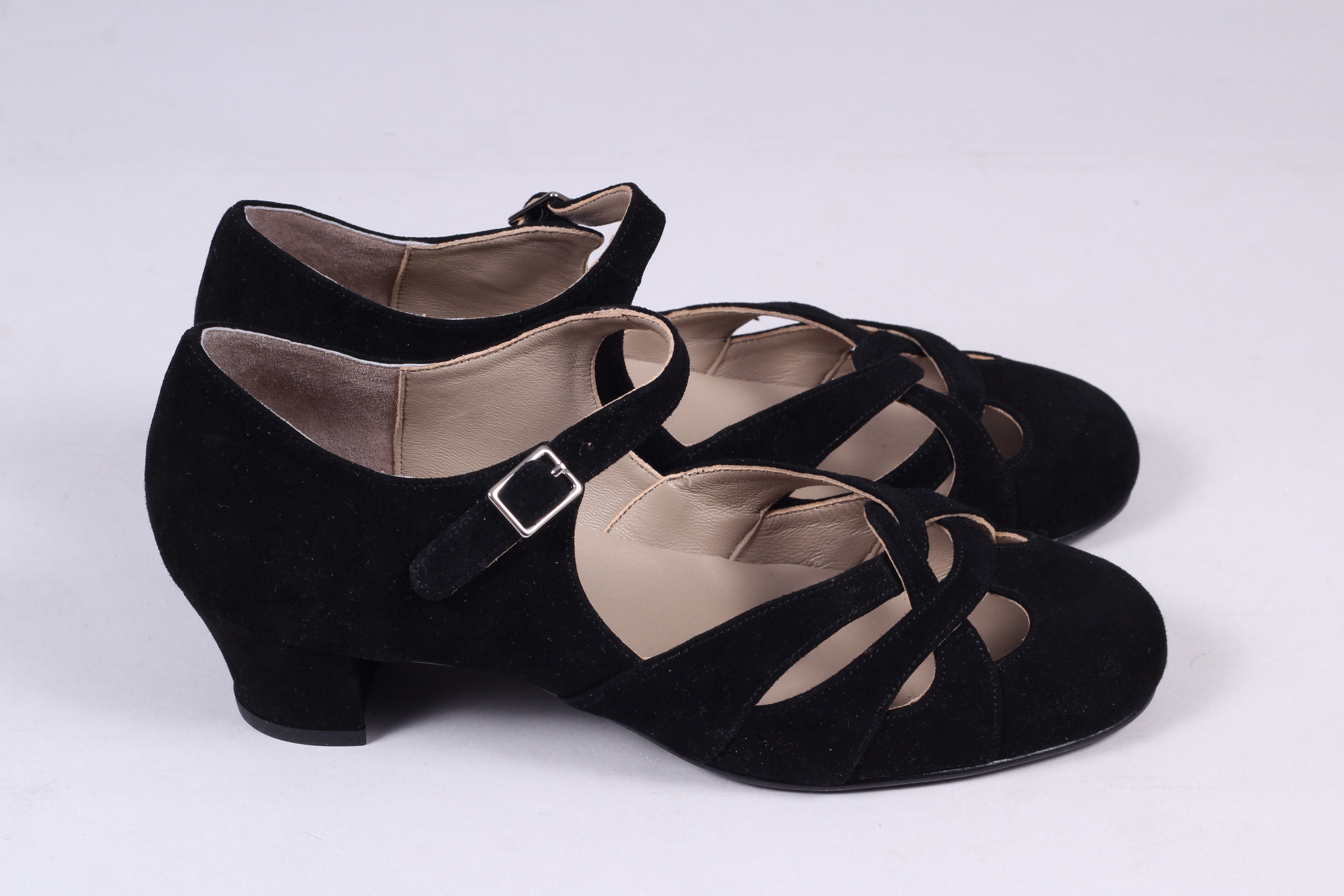 Everyday 1930s /1940s style suede sandals - Black - Ida