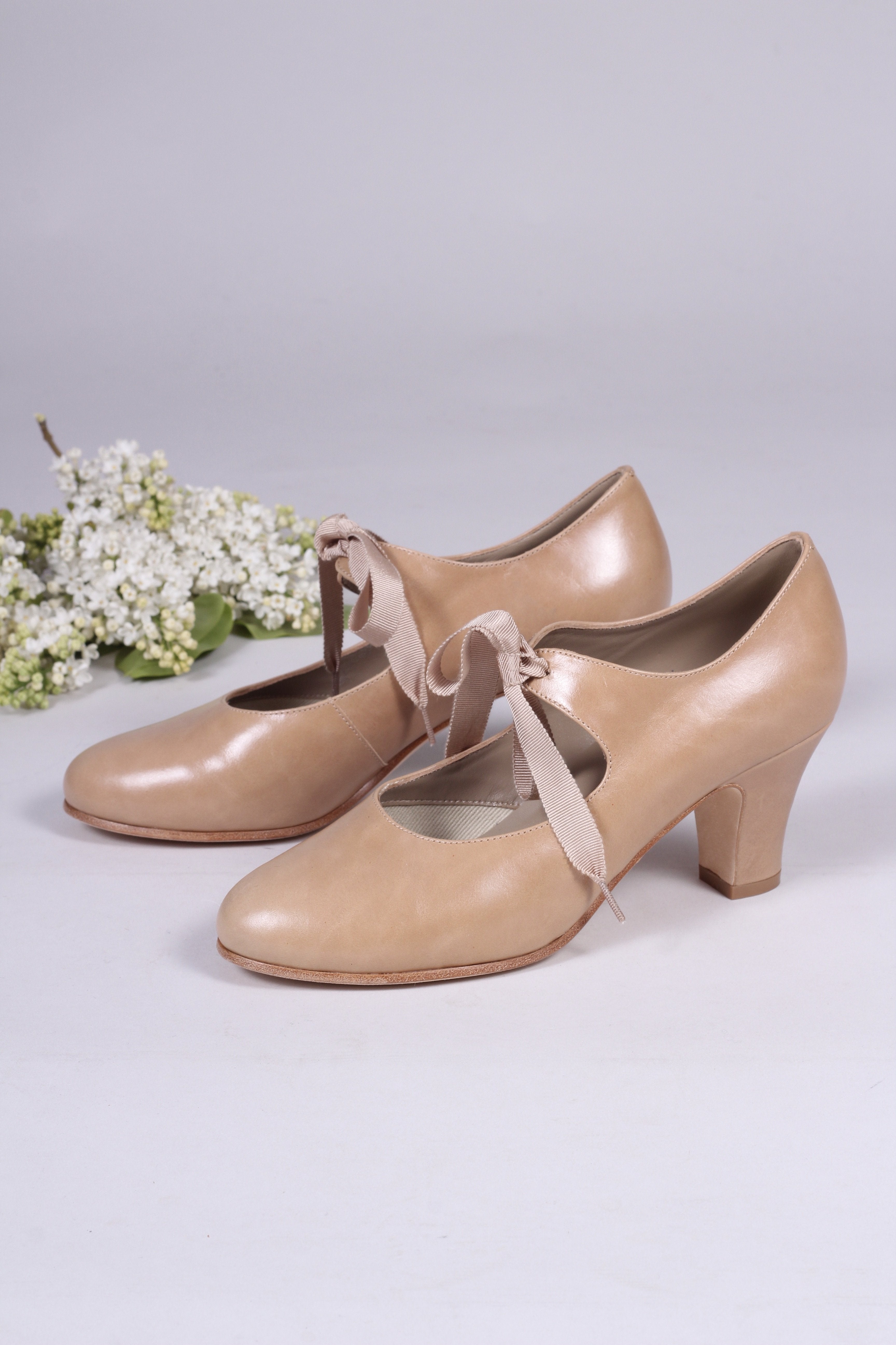 Late 1920's style with shoe lace - Cream - Charlotte