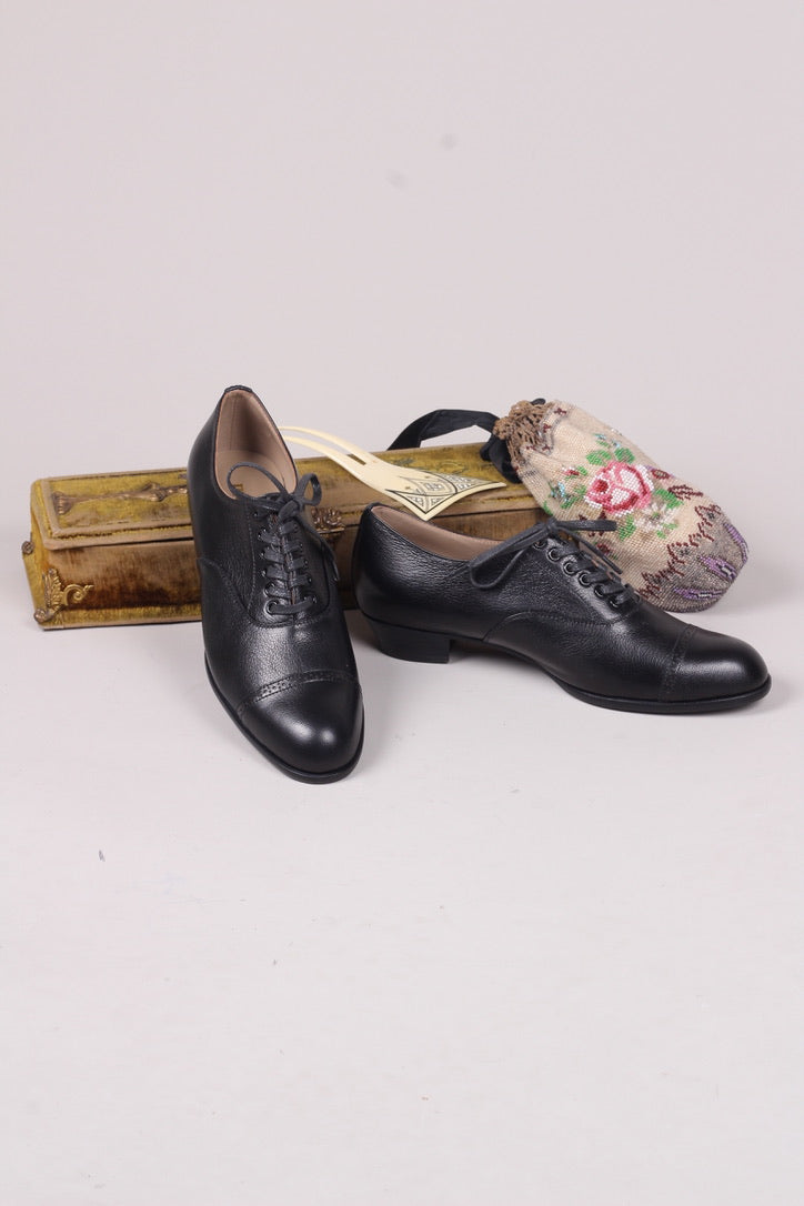 Edwardian style Oxford shoe, 1900-1920 - black - Florence
